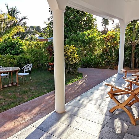 Chez Marva Grande Villa Coco 3 A 12 Personnes La Digue Exterior photo