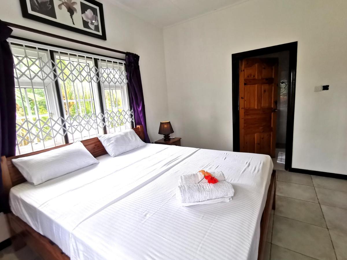 Chez Marva Grande Villa Coco 3 A 12 Personnes La Digue Exterior photo