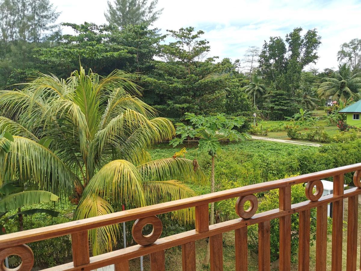 Chez Marva Grande Villa Coco 3 A 12 Personnes La Digue Exterior photo